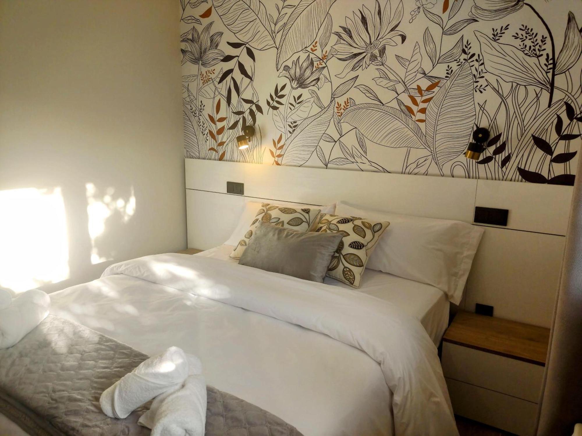 Rincones De Riaza Solo Adultos Guest House ภายนอก รูปภาพ