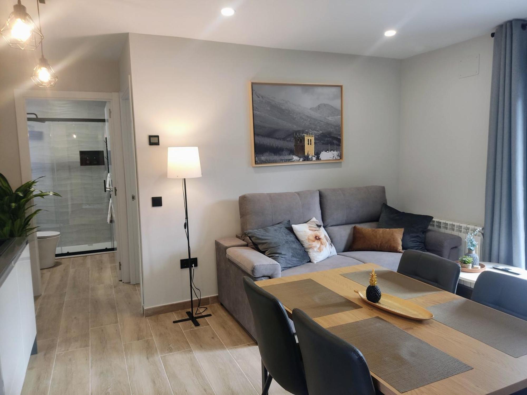 Rincones De Riaza Solo Adultos Guest House ภายนอก รูปภาพ